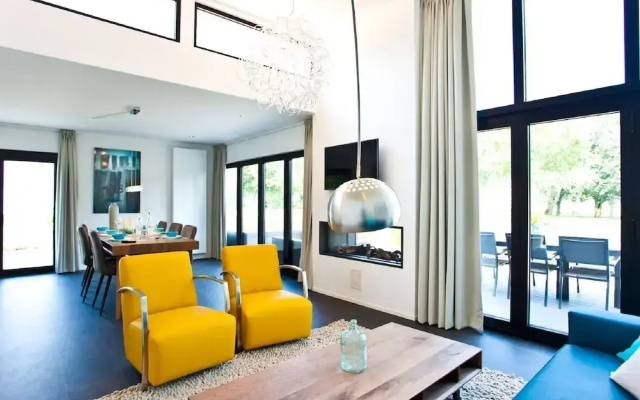 Modern Holiday Home With Roof Terrace