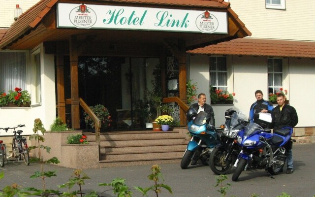 Hotel Link & Restaurant