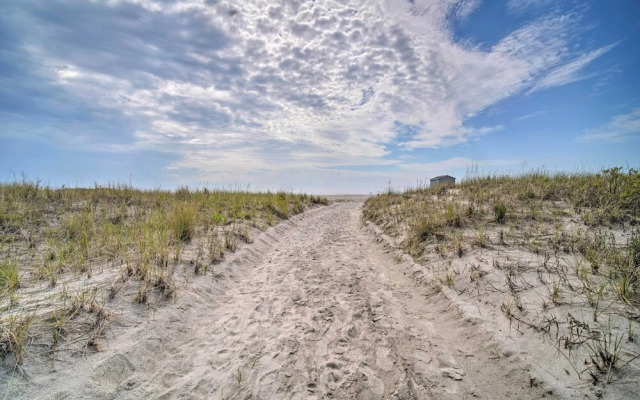 Spacious Brigantine Home ~ 1 Block to Beach!