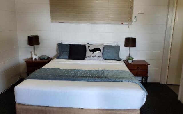 OSheas Windsor Hotel