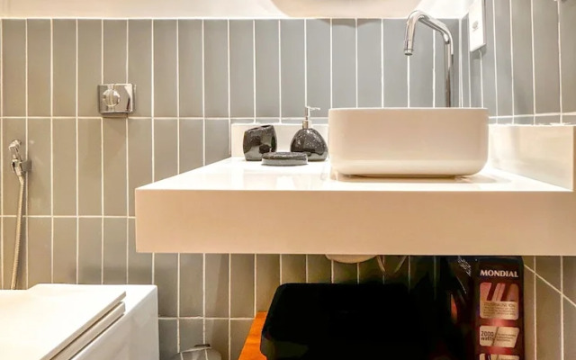 Timo Apto 350m da Praia de Copacabana RJ