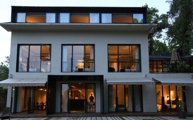 Seclusive Genealand of Yinling