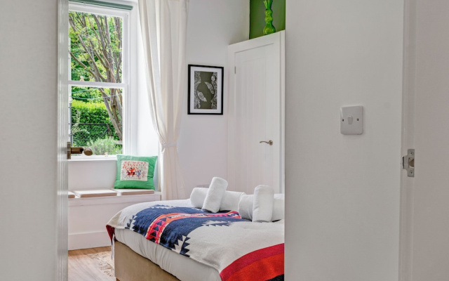 Stylish 2-bed Villa · Garden · Central Edinburgh
