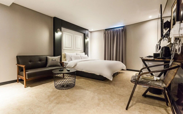 Rio Tourist Hotel