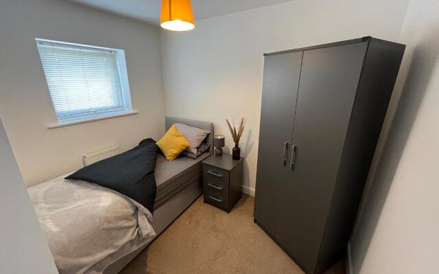 WOW 4 Bedroom 8 Person 3 Bathroom HOUSE