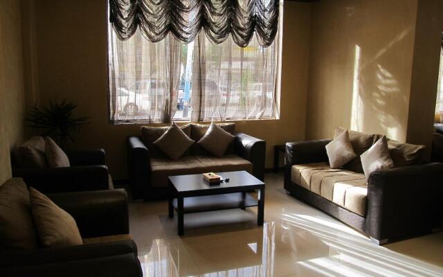 Roseline Hotel Suites