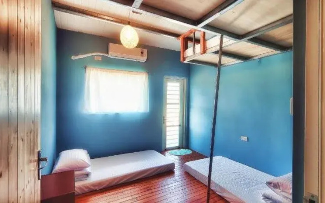 Blue Hole Dive Center