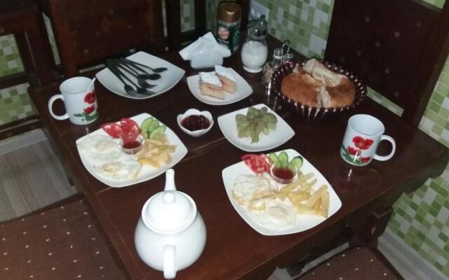 Anisa Hostel
