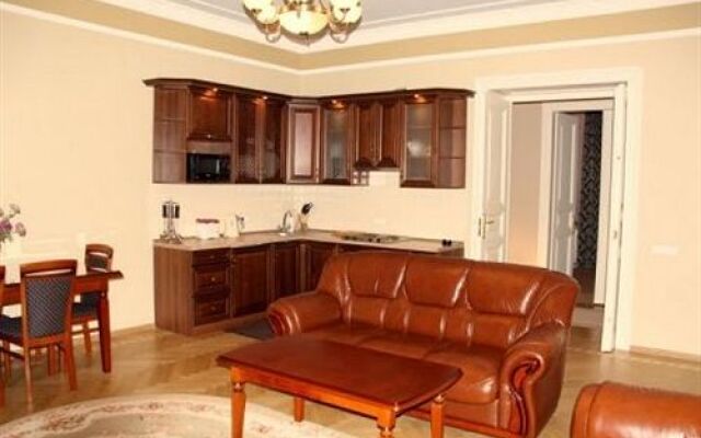 OId Town Apartments