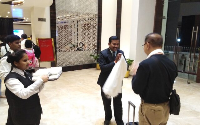Dhamma Grand Hotel Resort