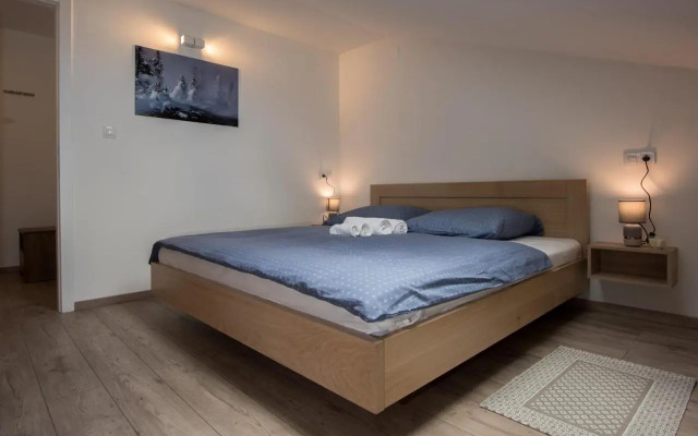 Seasons apartmani