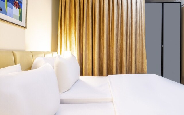 Studio Flat Near Public Transportation in Sisli