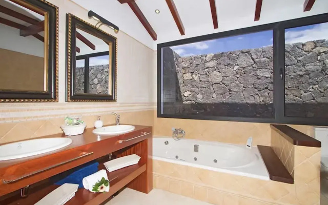 Casa Rural Hero With 5 Bedrooms and 4 Bathrooms