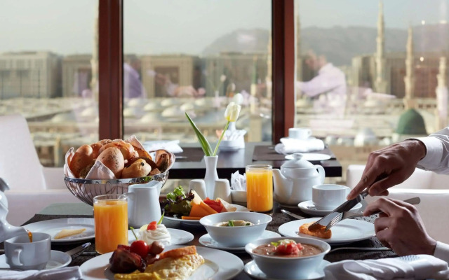 Pullman Zamzam Madina