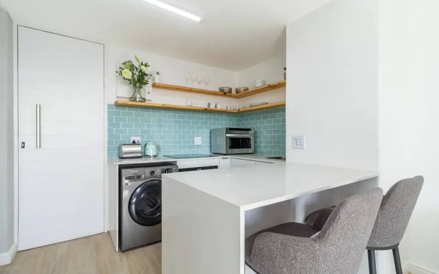 1 Bedroom Apartment, Seapoint, Cape Town