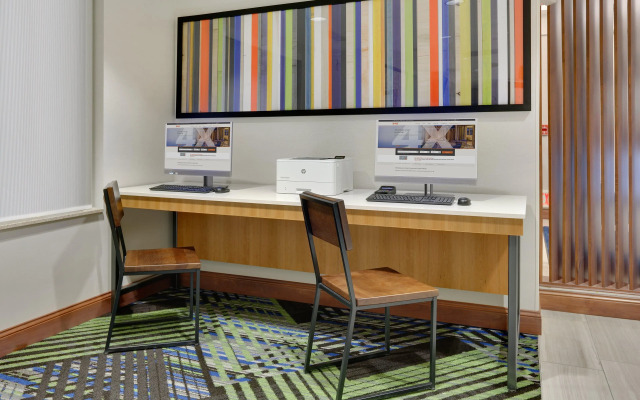 Holiday Inn Express Mitchell by IHG