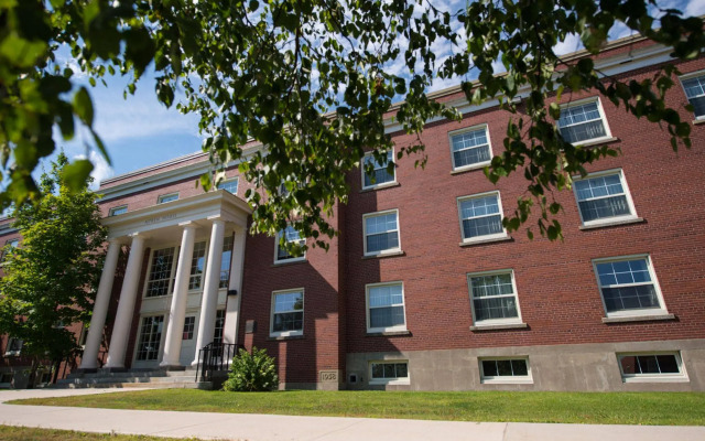 UNB Fredericton Summer Hotel
