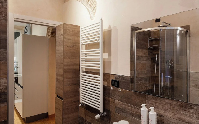 A Lovely Nest in the City