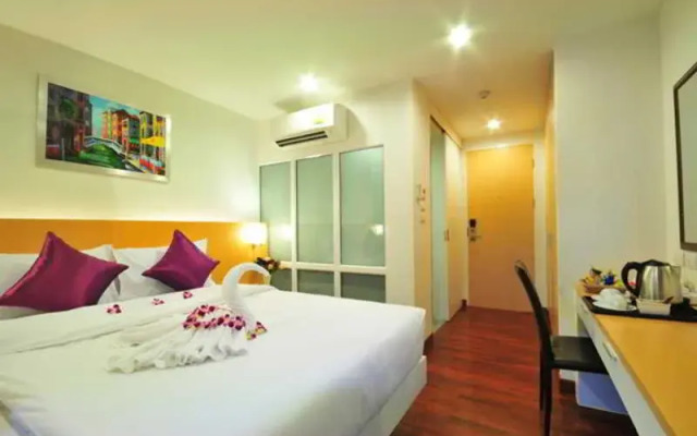 Win Long Place managed by Win Long