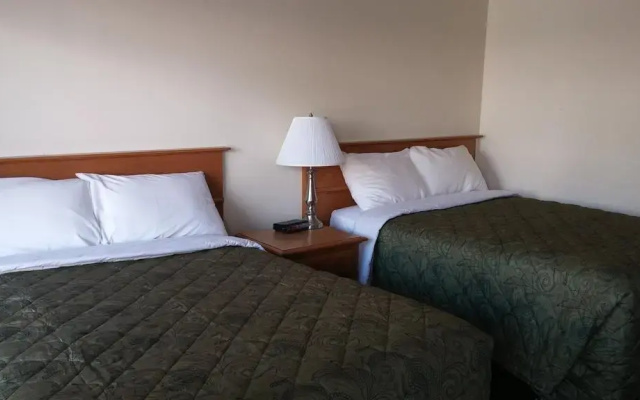 Shoreline Resort