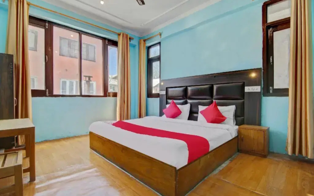 Hotel Dew by OYO Rooms