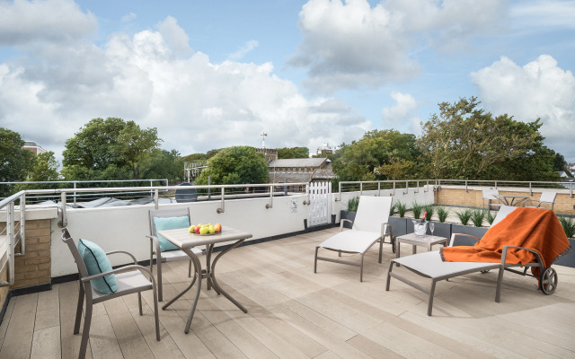 Q Square by Supercity Aparthotels