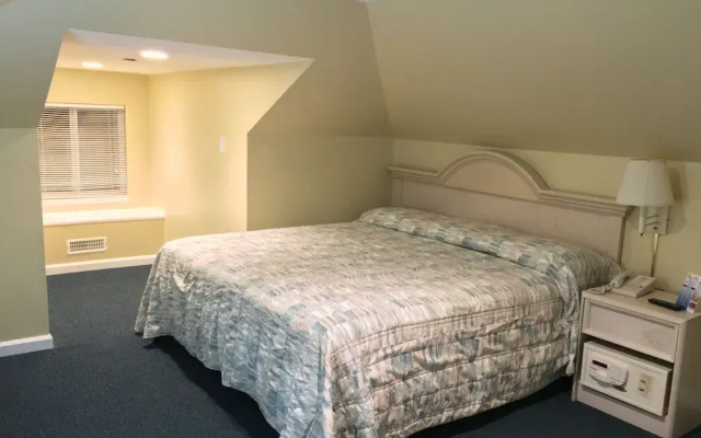 Riviera Resorts & Suites