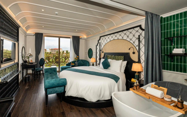 Grand Sunrise Palace Hoi An – Guest Rooms – Da Nang