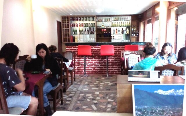Hotel Pomelo House