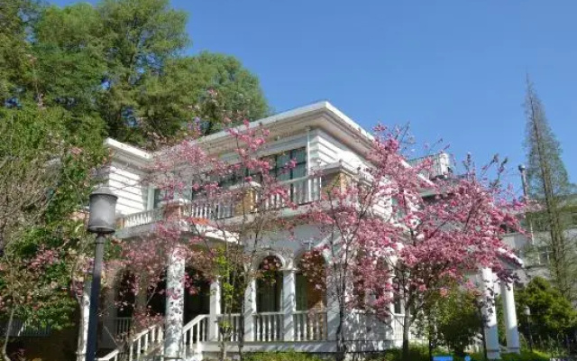 Yunnan Cadre Sanatorium