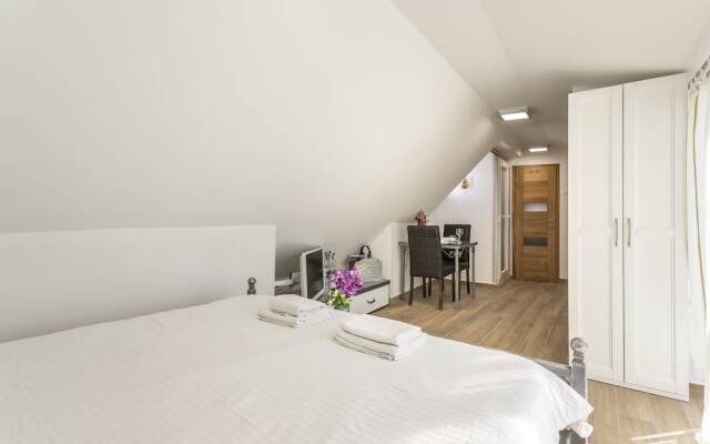 Apartments And Rooms Villa Erede