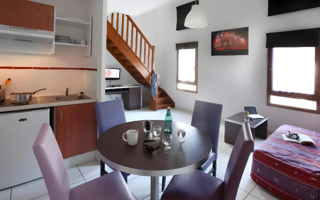 Adonis Carcassonne Résidence la Barbacane