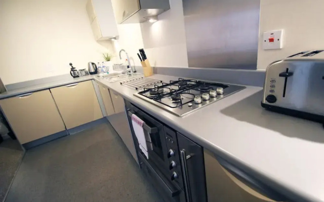 iStay - The Pinnacle