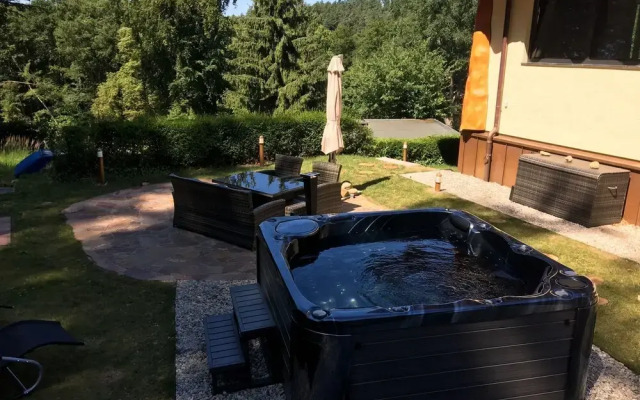 Kanadisches Blockhaus am Plauer See