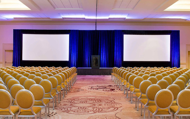 Sheraton Philadelphia Downtown