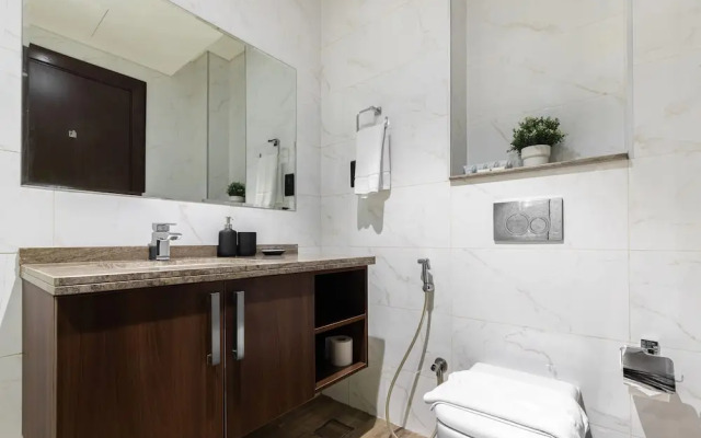 Amazing 2Br 2Ba Canal View at Businessbay