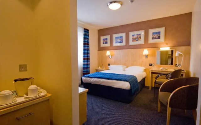 Merton Hotel