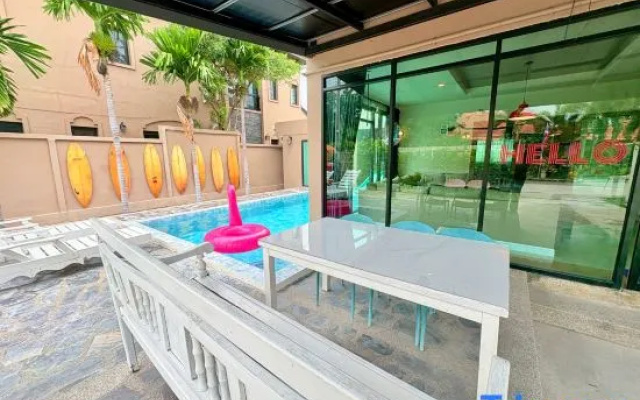 Mountain Private Pool Villa-Bangsaen