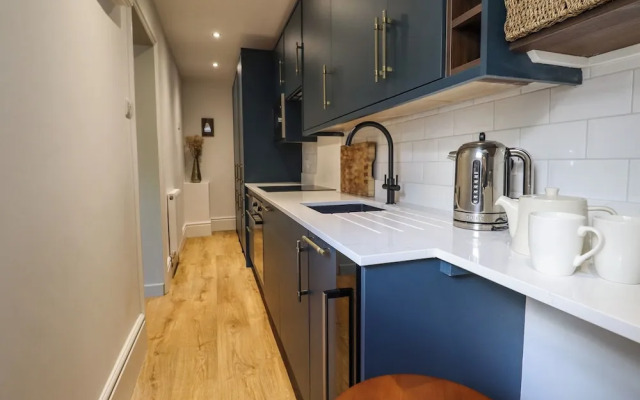Grosvenor Abode