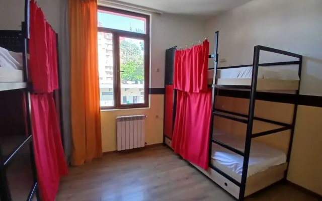 Rostivan Hotel Ve Hostel