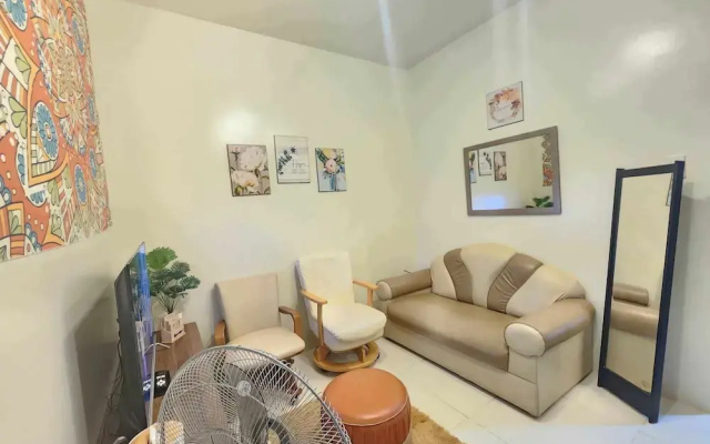 1 Bed Flat - Pool - Parking - Wifi