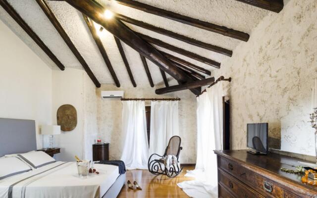 Exclusive seafront villa with private pool-VILLA LUNA BLU