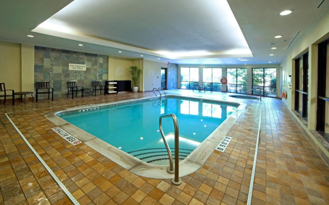Courtyard by Marriott Hamilton