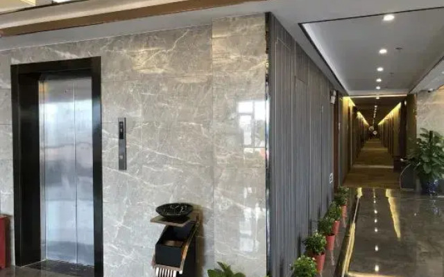 Yangzhou Xinmeida Zhishang Hotel