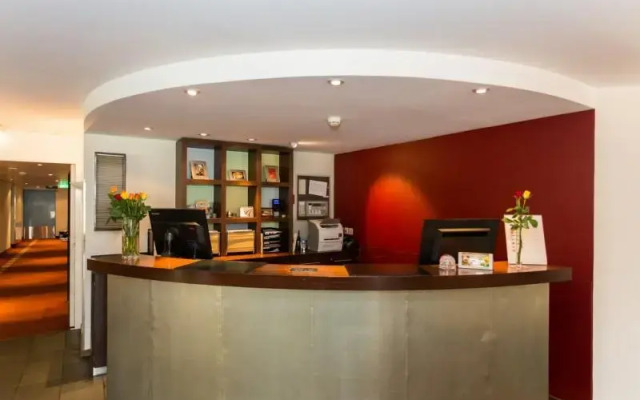 Apart-Hotel Operated By Hilton