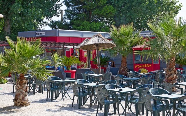 Lagrange Grand Bleu Vacances Camping Le Bosc