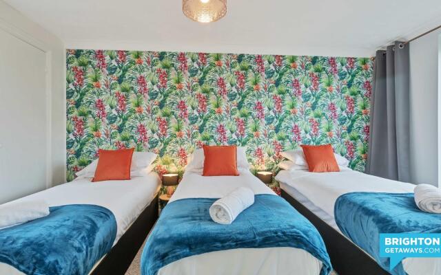 Seabright Townhouse | By My Getaways | Parking for one car