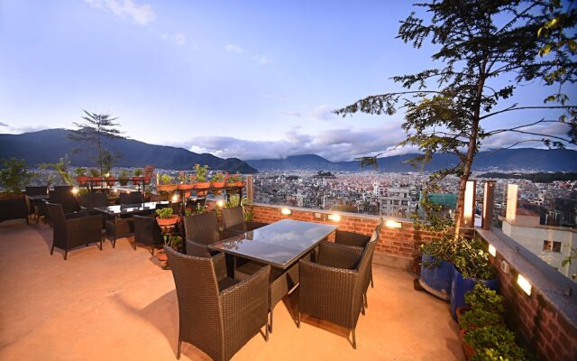 Woodapple Hotel and Spa