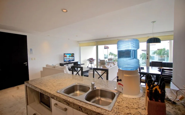 Elements Penthouse 14 3 Bedroom Condo by RedAwning