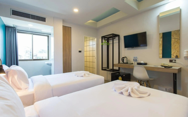 City Hotel